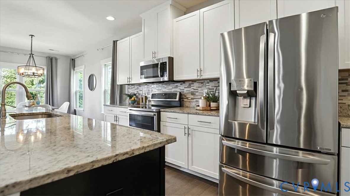 16854 White Daisy Loop