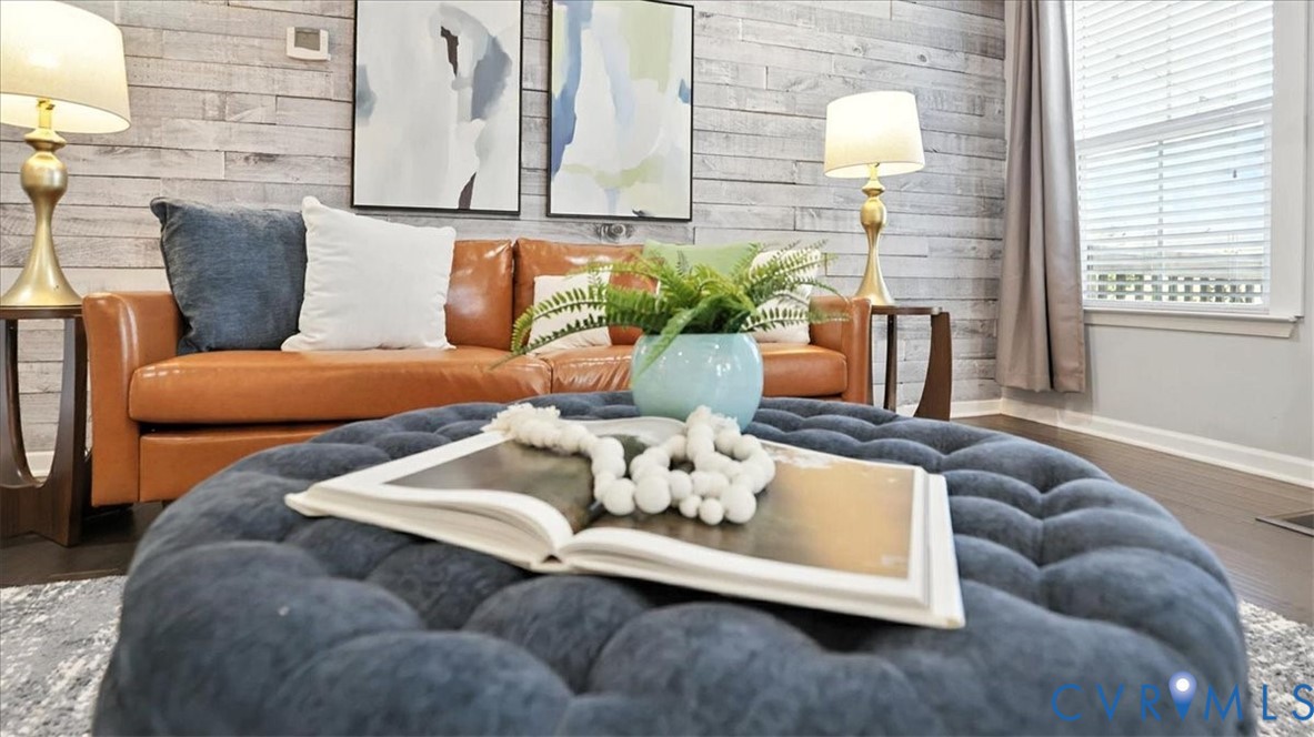 16854 White Daisy Loop