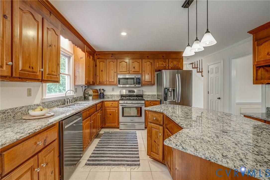 12602 Swanhurst Cir