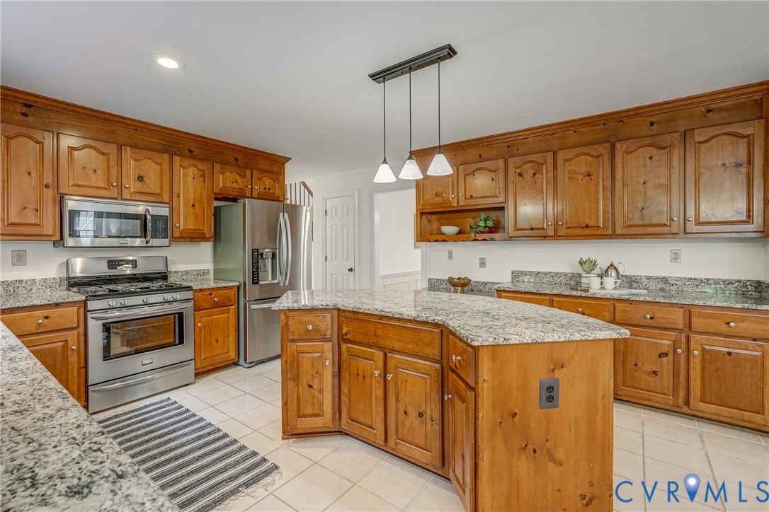 12602 Swanhurst Cir