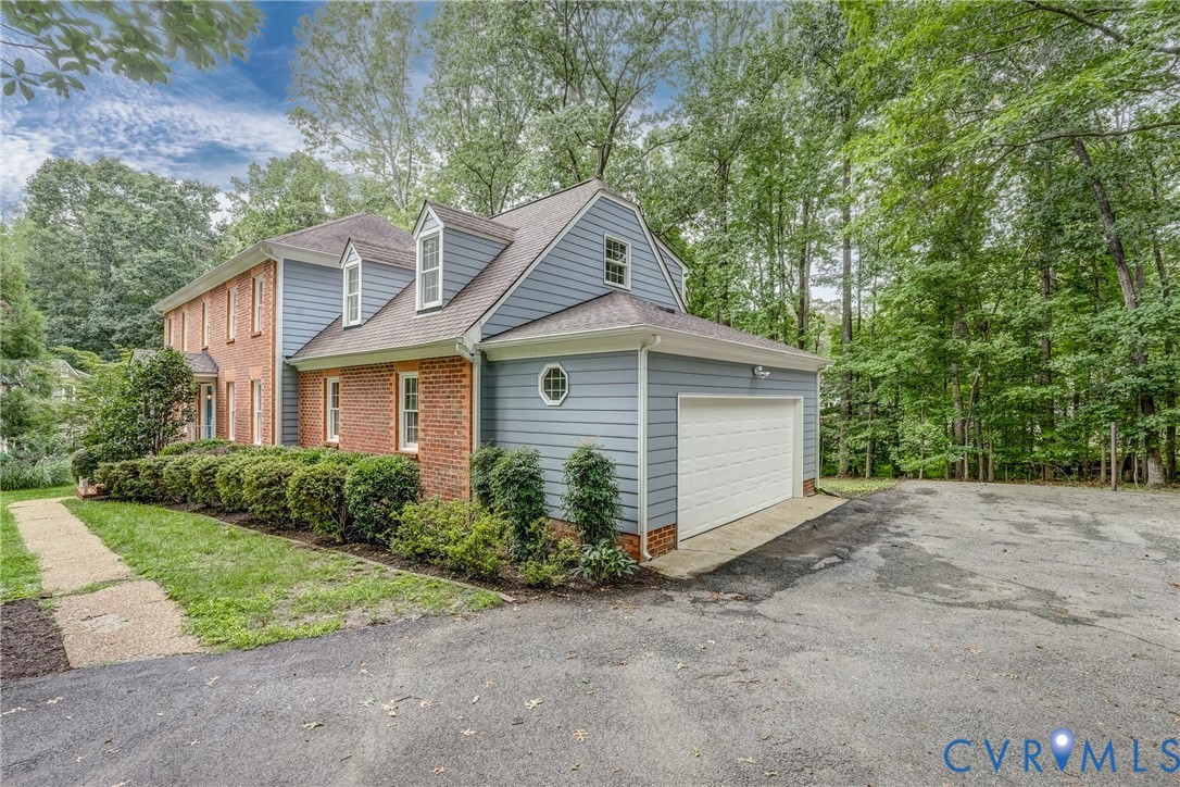 12602 Swanhurst Cir