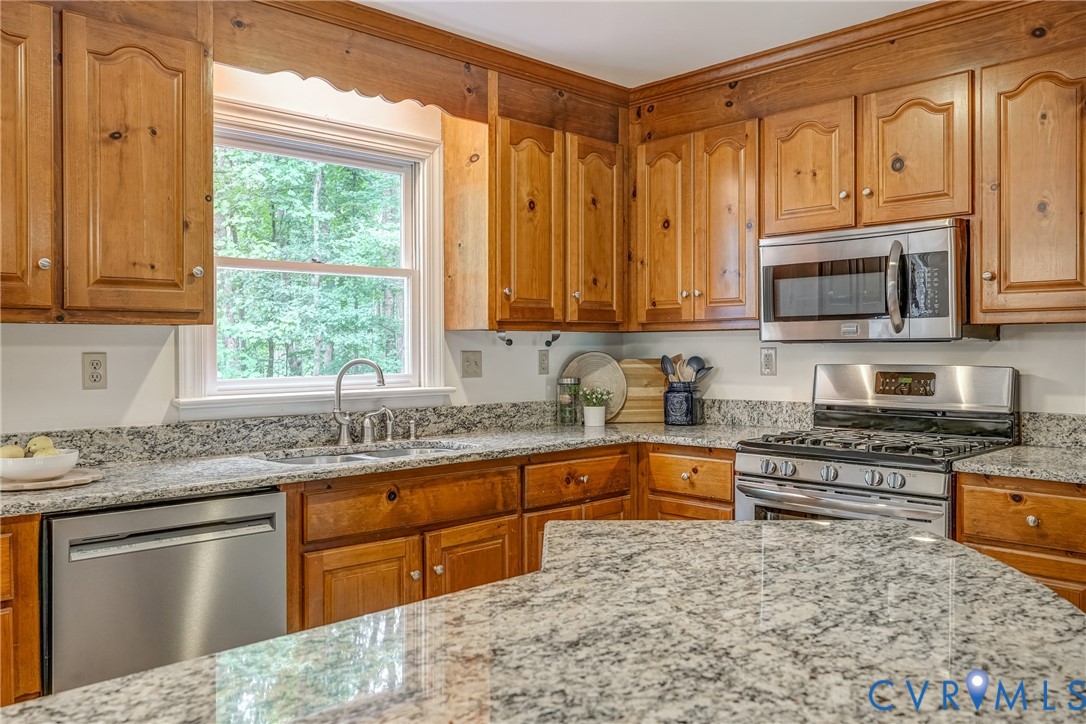 12602 Swanhurst Cir