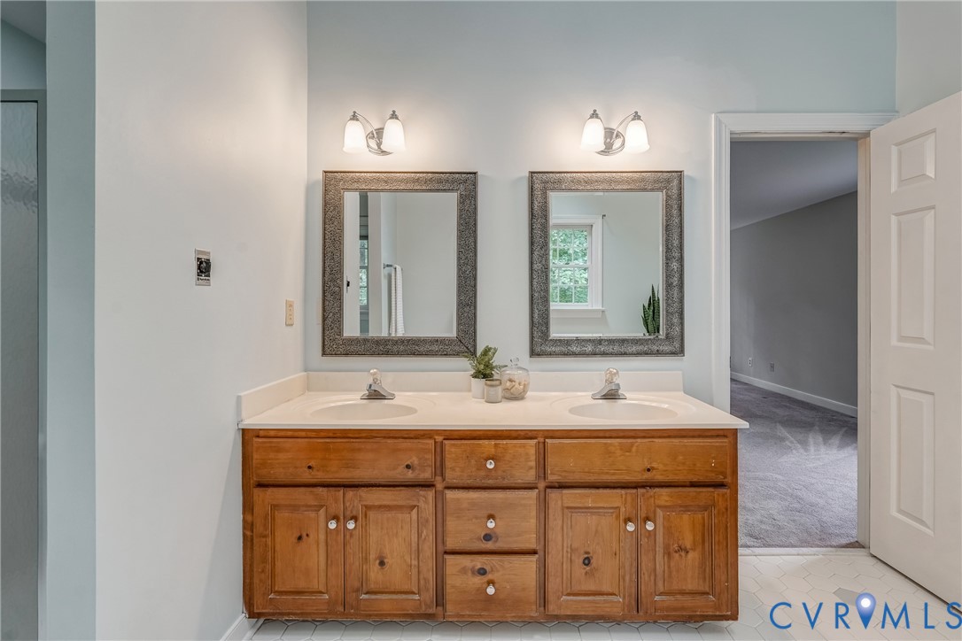 12602 Swanhurst Cir