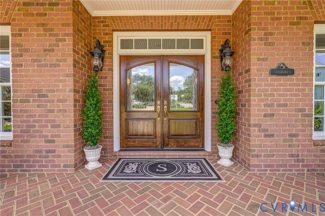 816 Founders Grant Pl