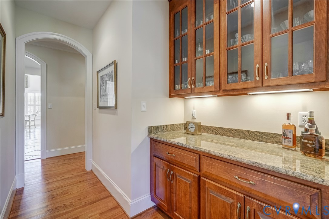 816 Founders Grant Pl