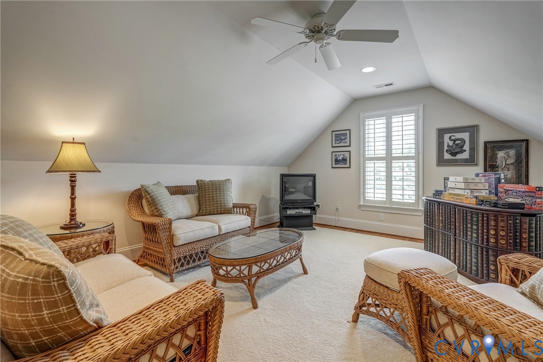 816 Founders Grant Pl