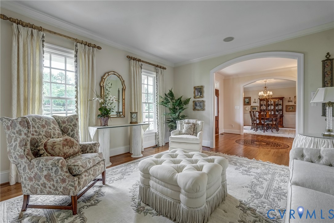 816 Founders Grant Pl