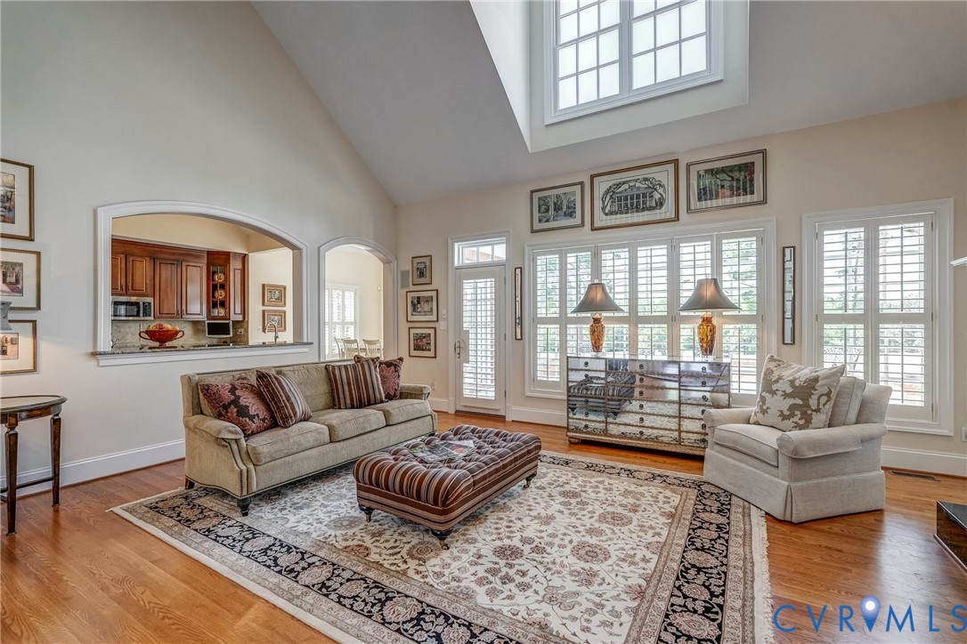 816 Founders Grant Pl