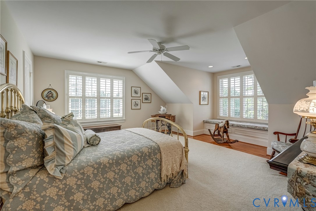 816 Founders Grant Pl