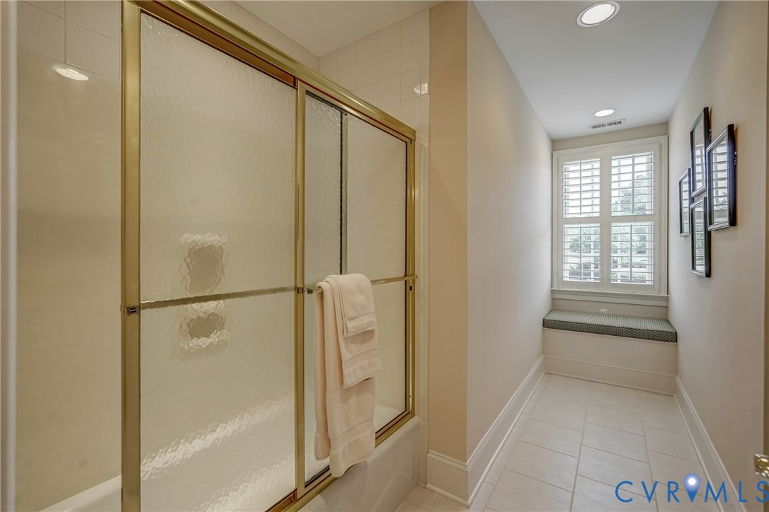 816 Founders Grant Pl