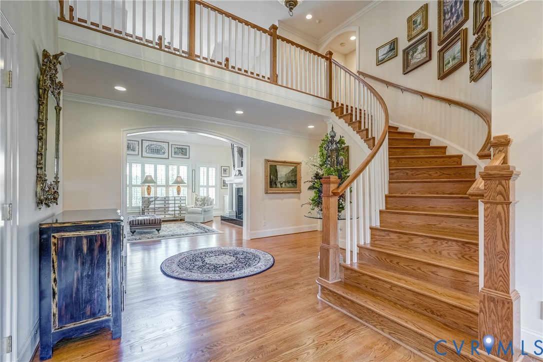 816 Founders Grant Pl