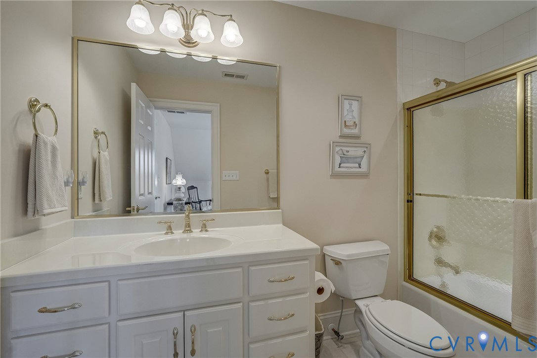 816 Founders Grant Pl