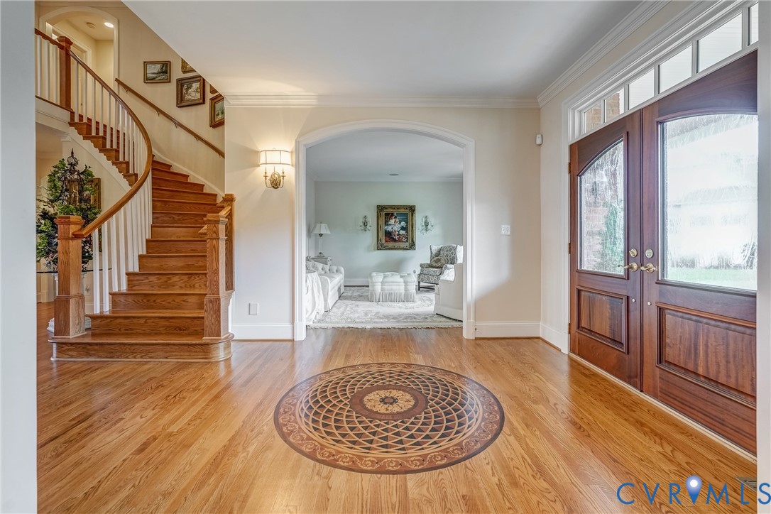 816 Founders Grant Pl