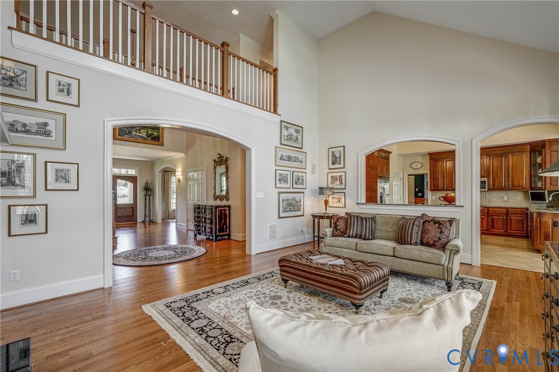 816 Founders Grant Pl