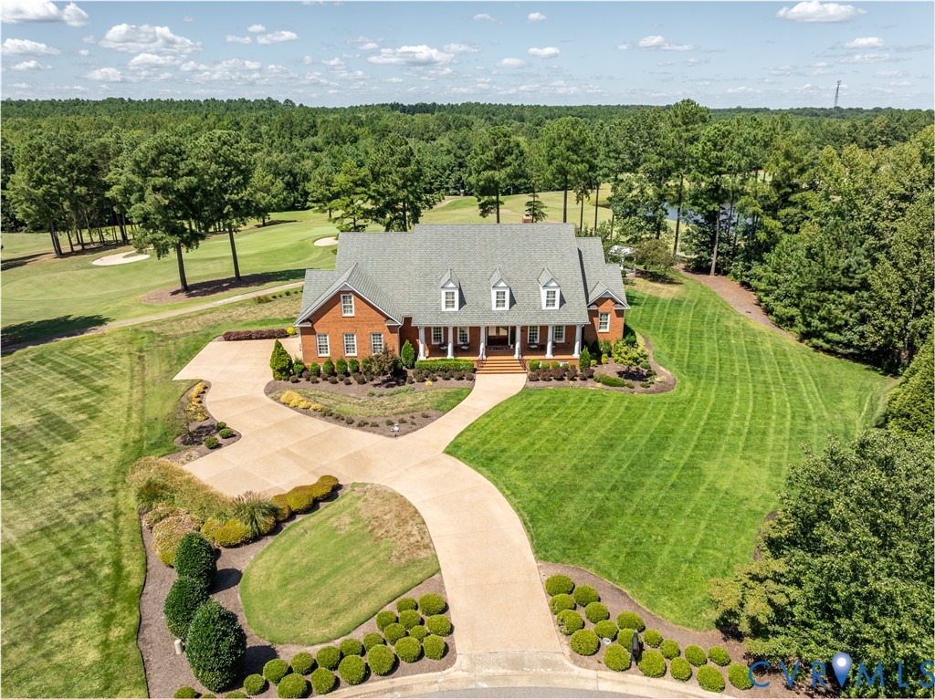 816 Founders Grant Pl