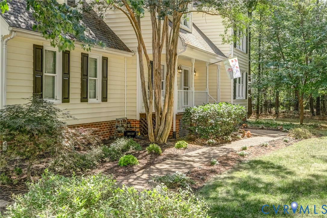 3003 Drakewood Ct