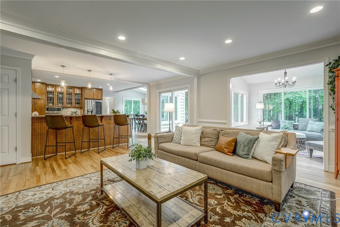 3003 Drakewood Ct