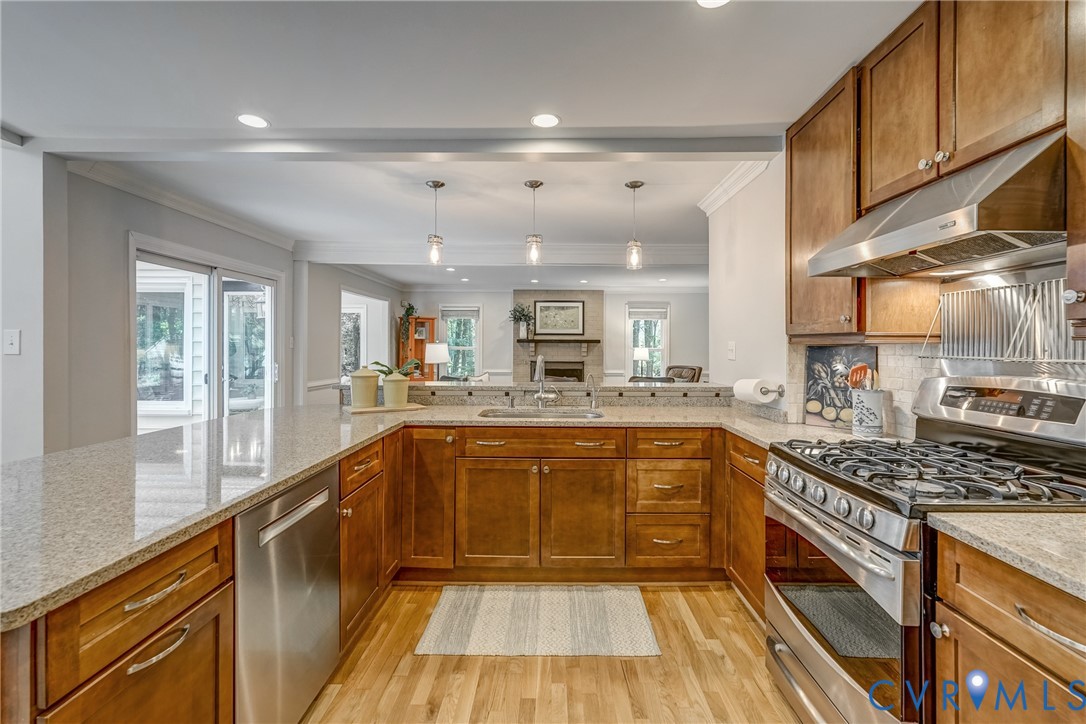 3003 Drakewood Ct