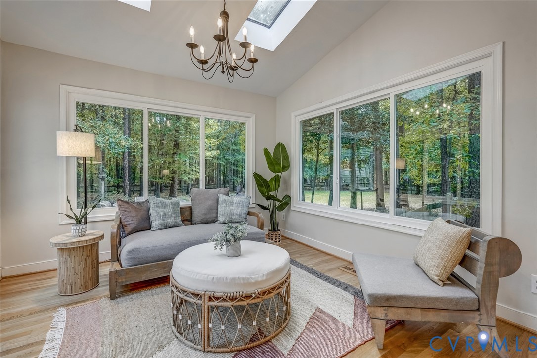 3003 Drakewood Ct