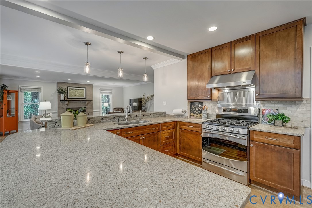 3003 Drakewood Ct