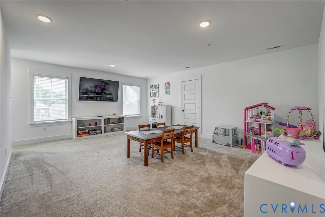 15100 Bellstone Ct