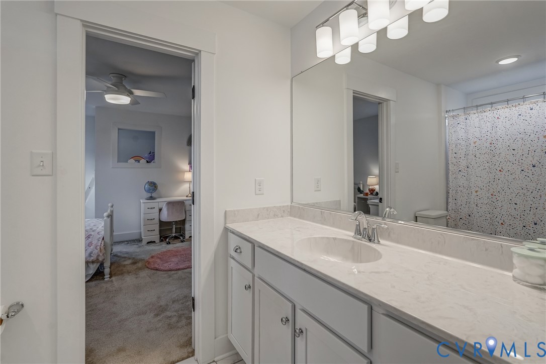 15100 Bellstone Ct