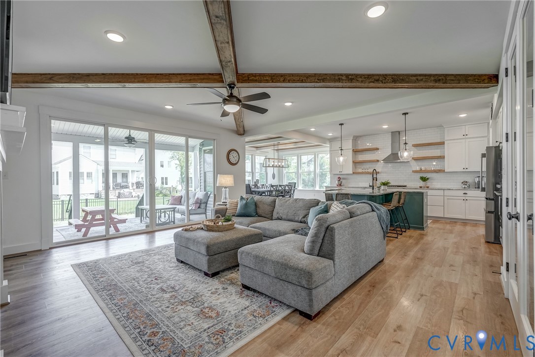 15100 Bellstone Ct
