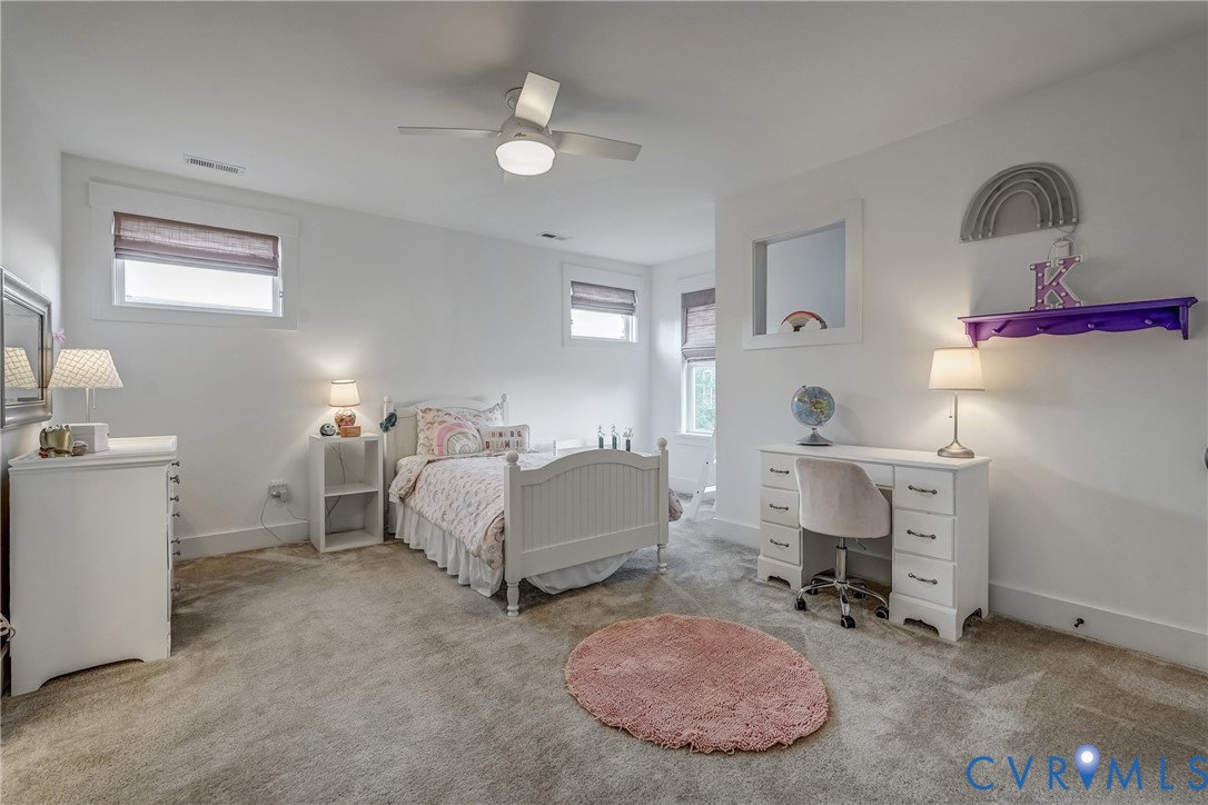 15100 Bellstone Ct