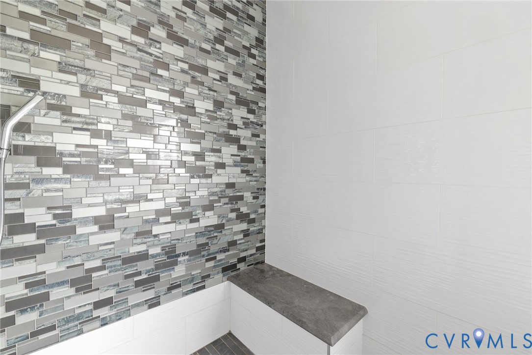 16106 Swallowtail Pl