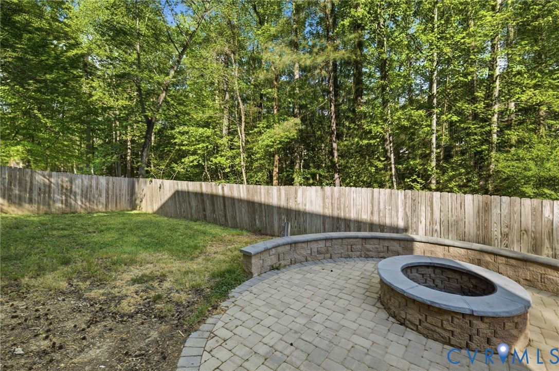 14305 Sonnenburg Dr