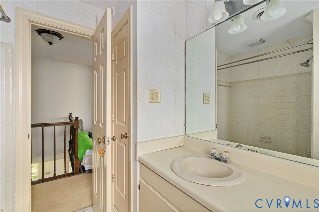 3354 Medway Ln