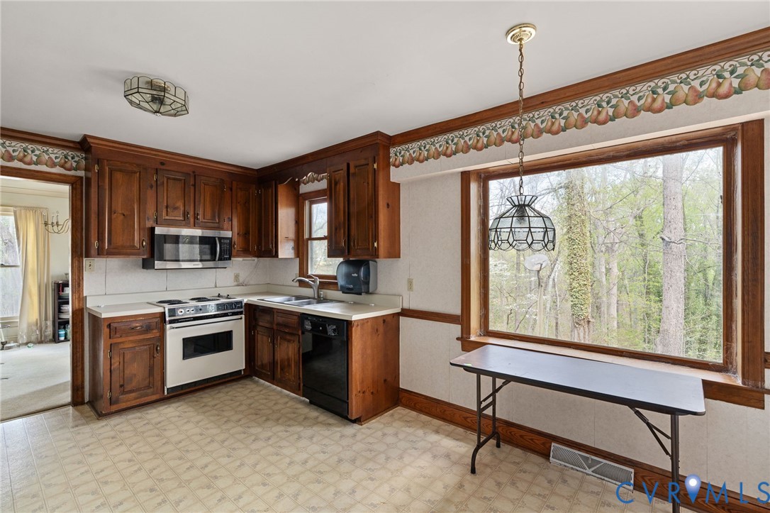 3354 Medway Ln