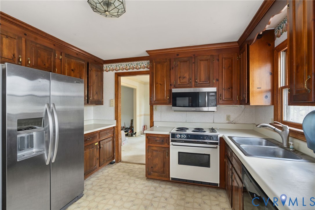 3354 Medway Ln