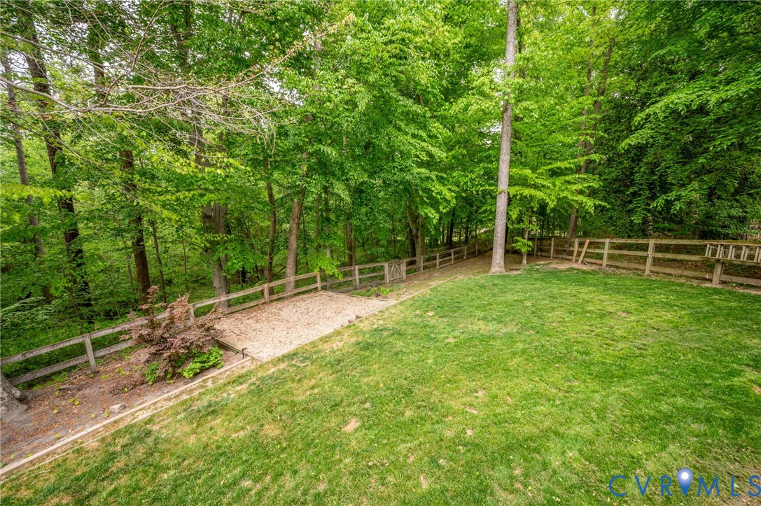 8250 Sugar Wood Dr