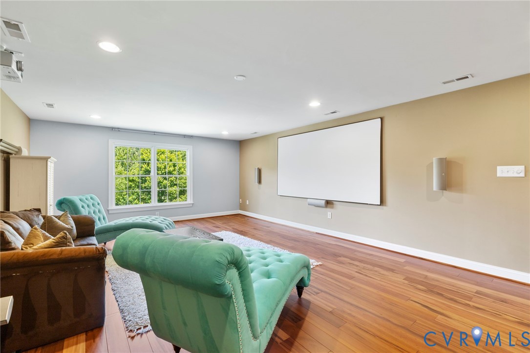 4413 Wilcot Dr