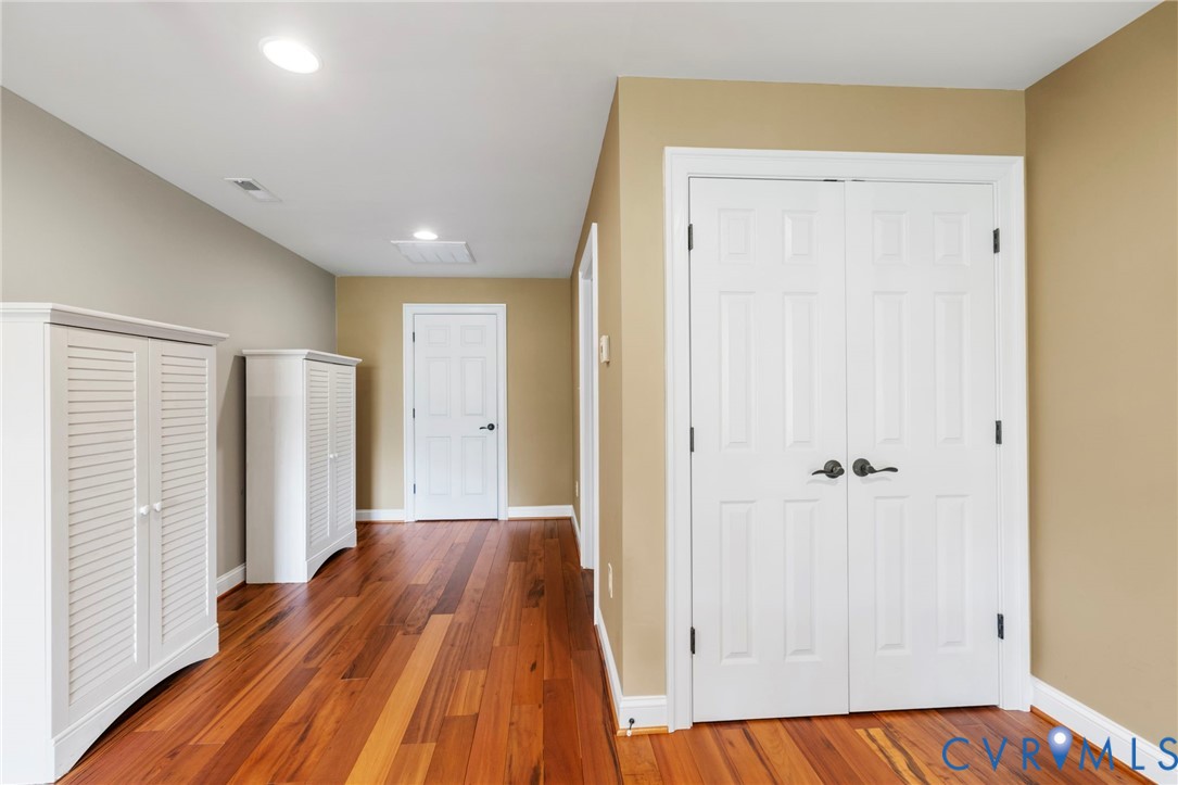 4413 Wilcot Dr
