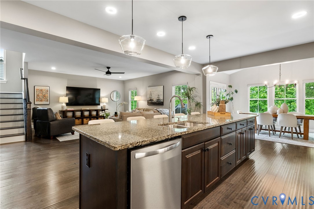 3707 Merrington View