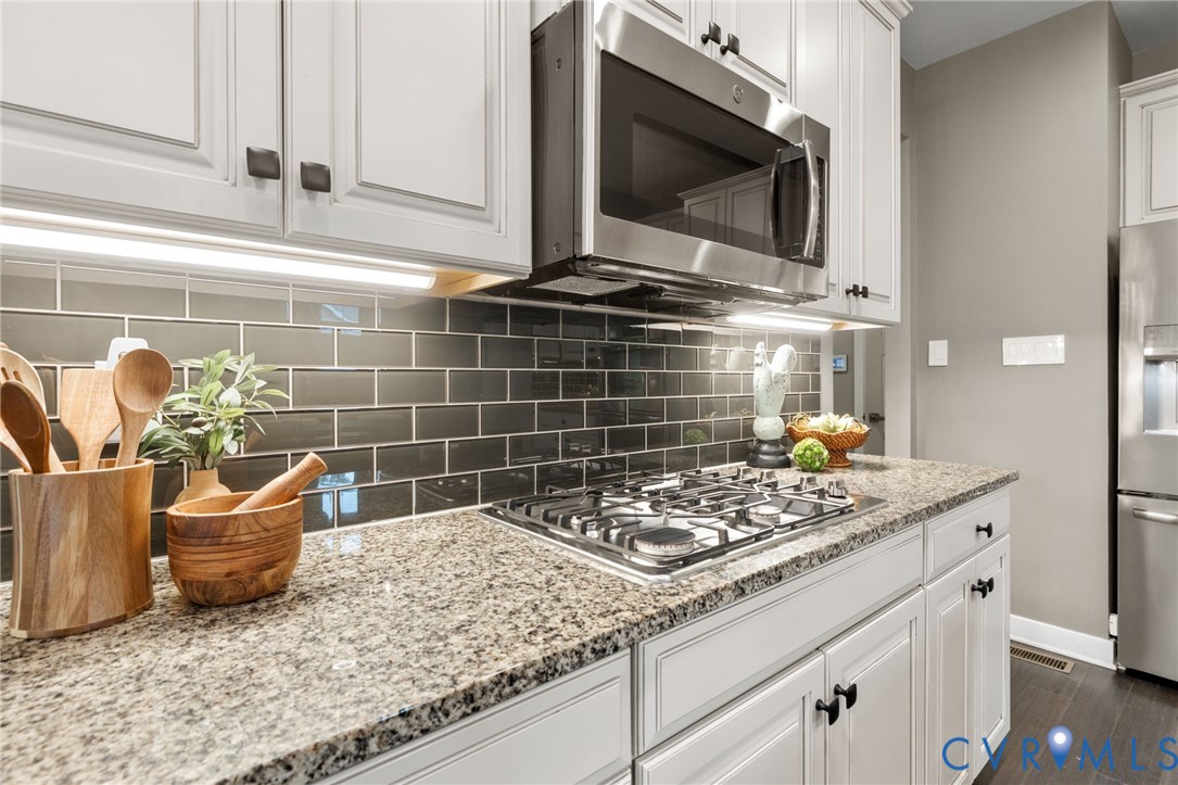 3707 Merrington View