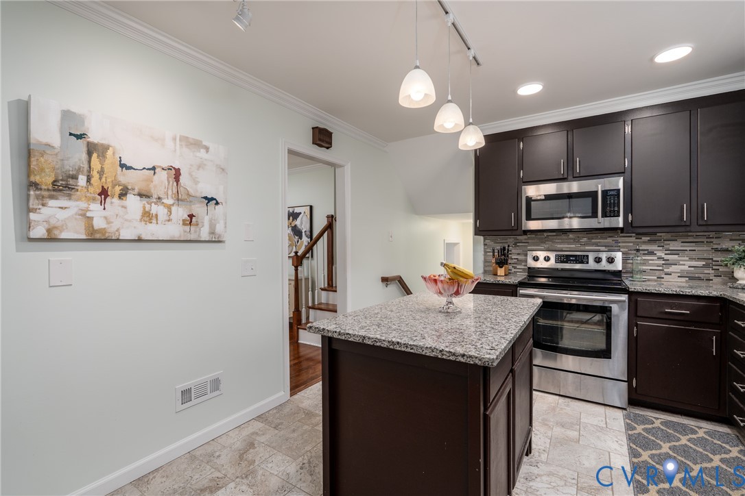 10603 Gayton Rd