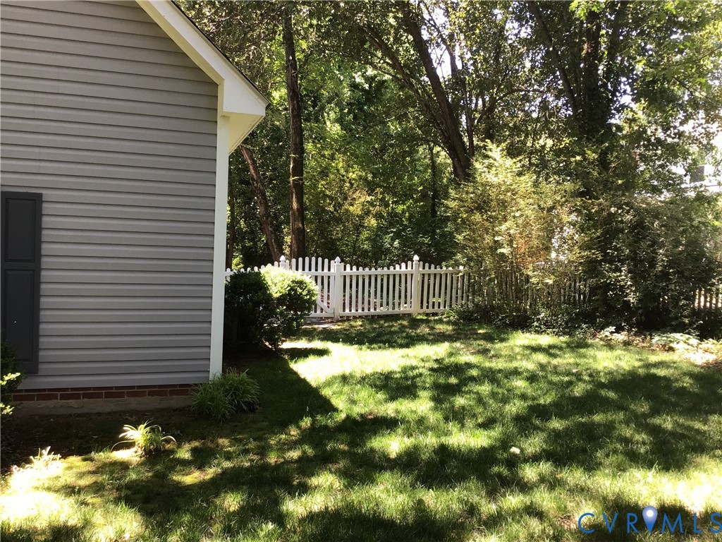 2312 Victoria Crossing Ln