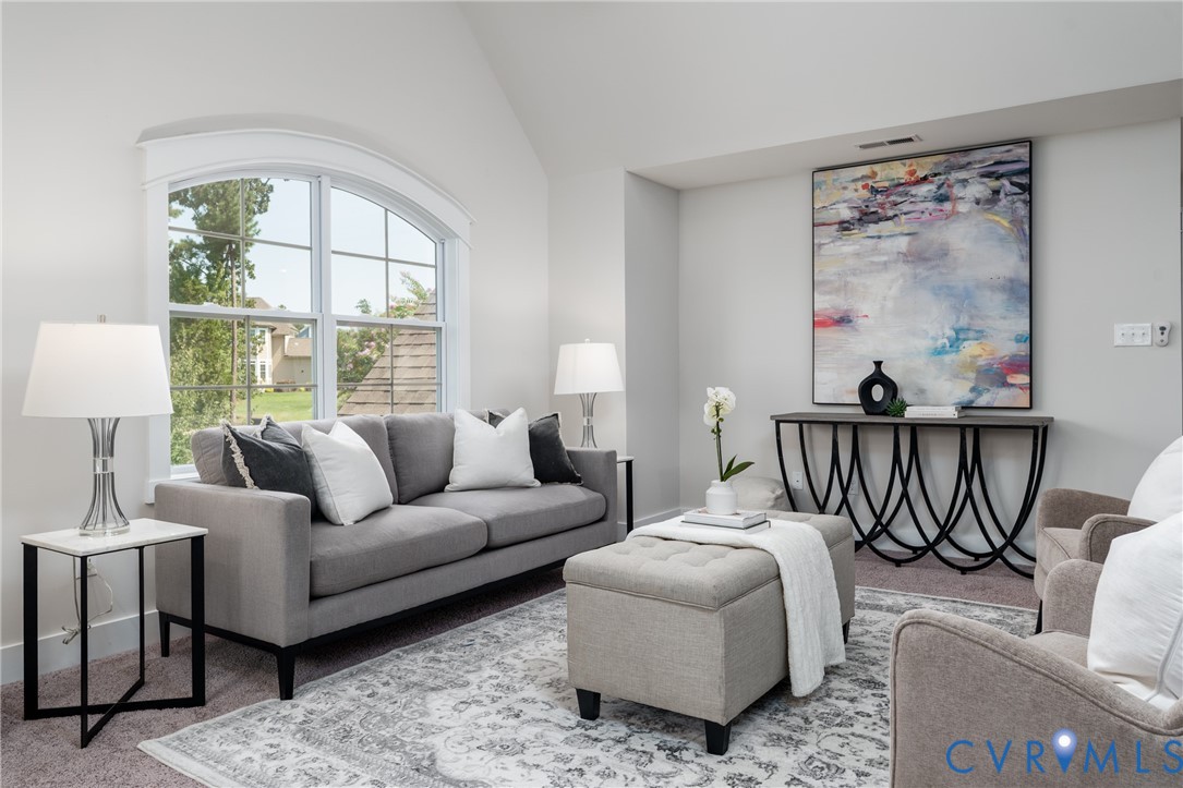 2219 Hannington Mews