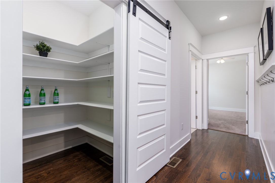 2219 Hannington Mews