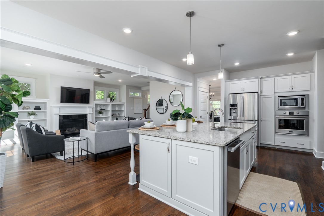 2219 Hannington Mews