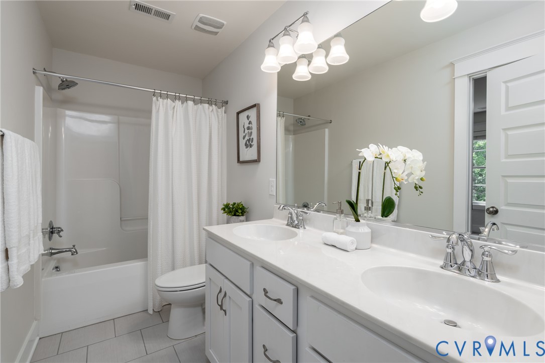 2219 Hannington Mews