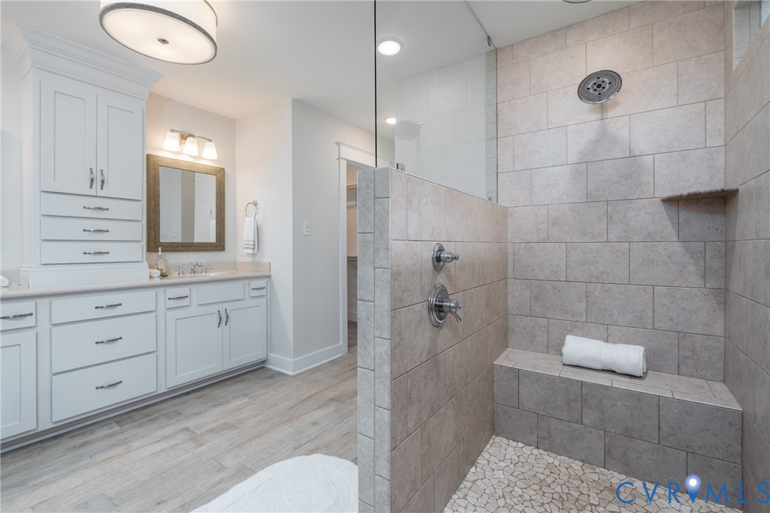 2219 Hannington Mews