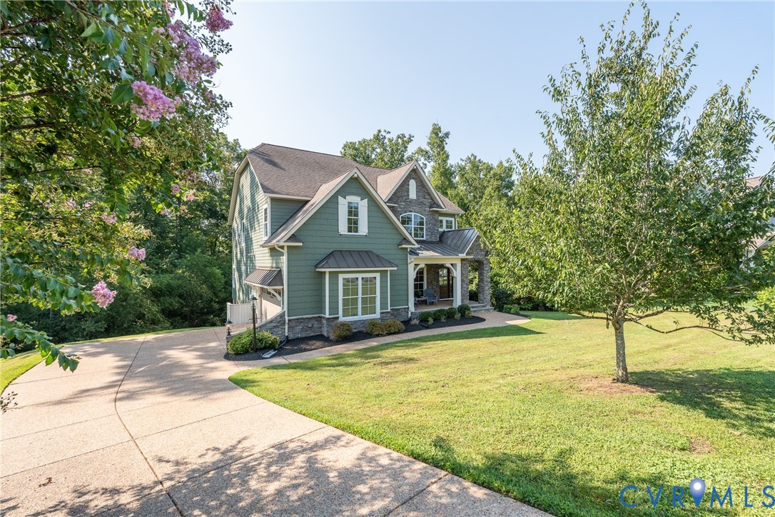2219 Hannington Mews