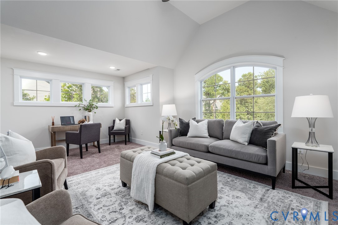 2219 Hannington Mews