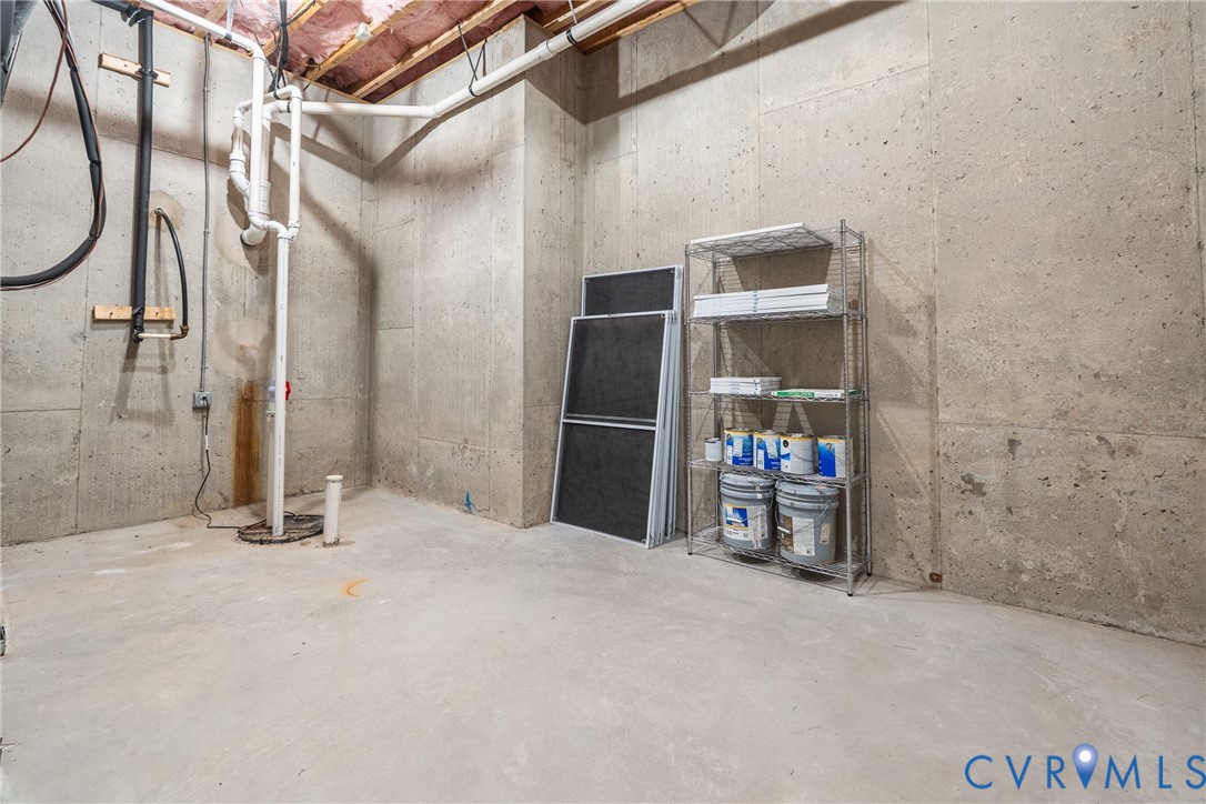 2219 Hannington Mews