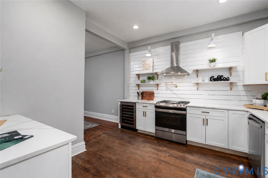 1906 W Main St