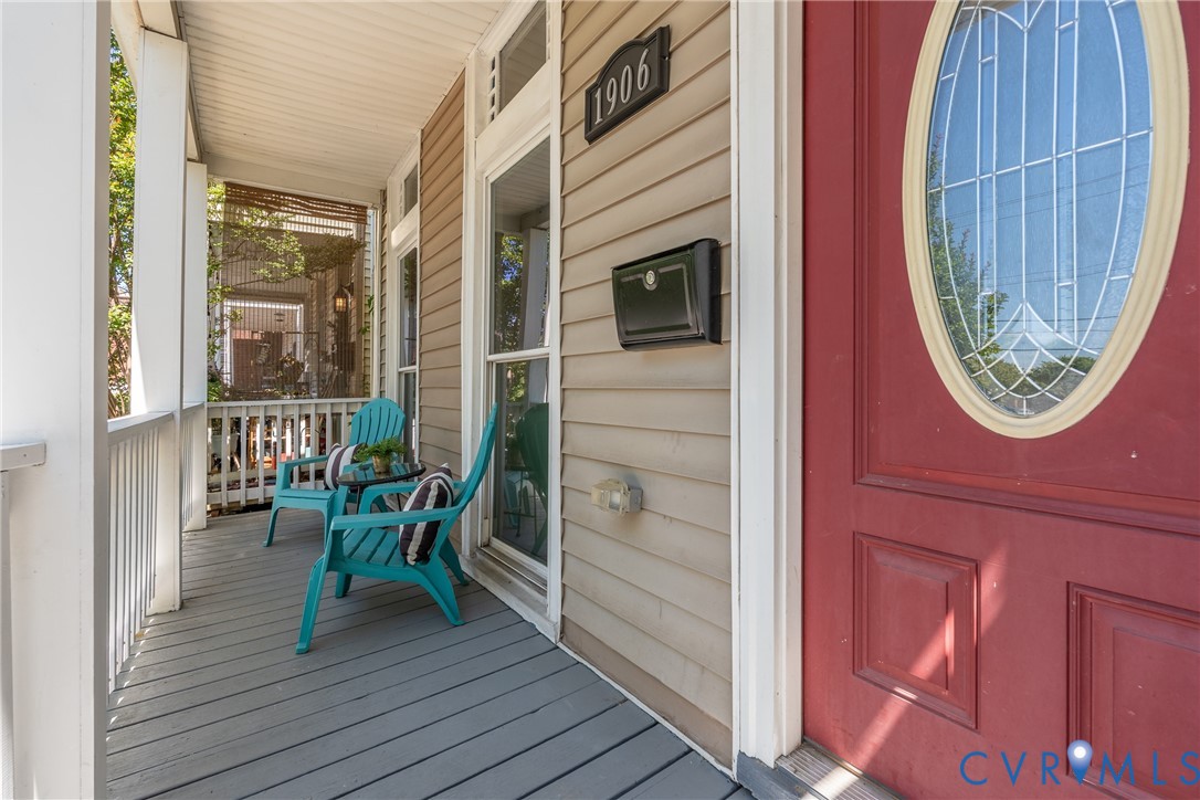 1906 W Main St